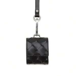 BOTTEGA VENETA Leather Intrecciato Woven Airpods Case NIB GREAT XMAS GIFT $450